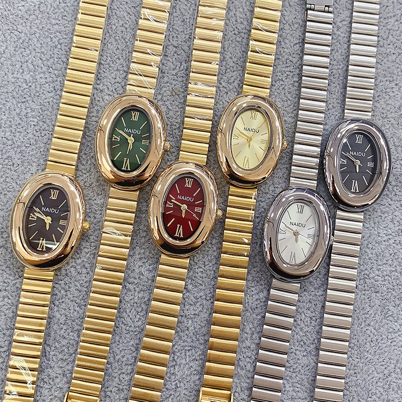 Reloj de cuarzo ovalado dorado - Luxury Watch Index reseña y precio