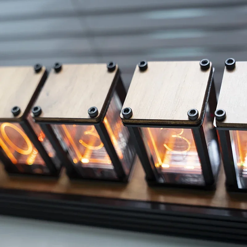 Nuevo Reloj de Tubos Nixie de  - Luxury Watch In China reseña y precio