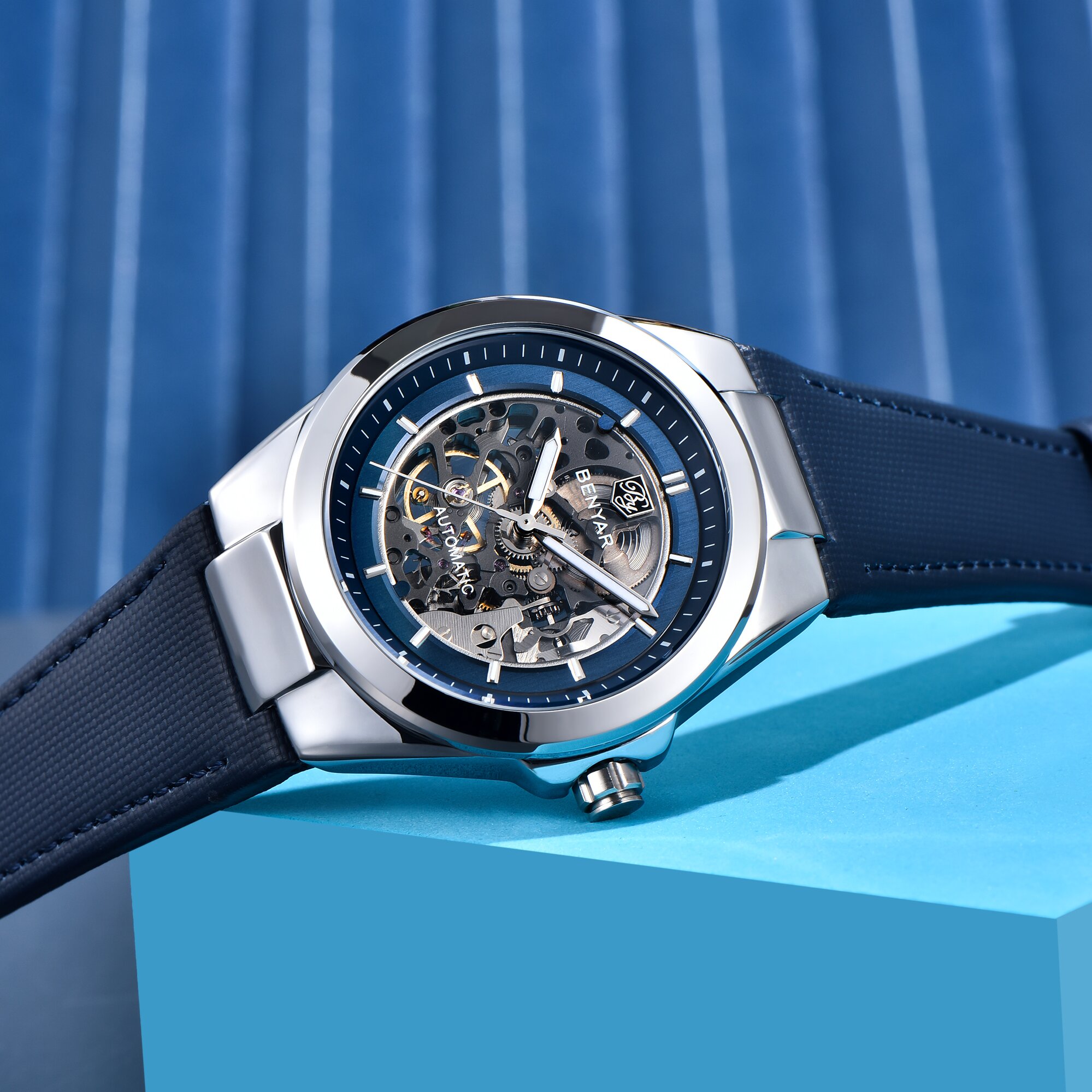 Reloj de vestir automático de  - Luxury Watch On Sale reseña y precio