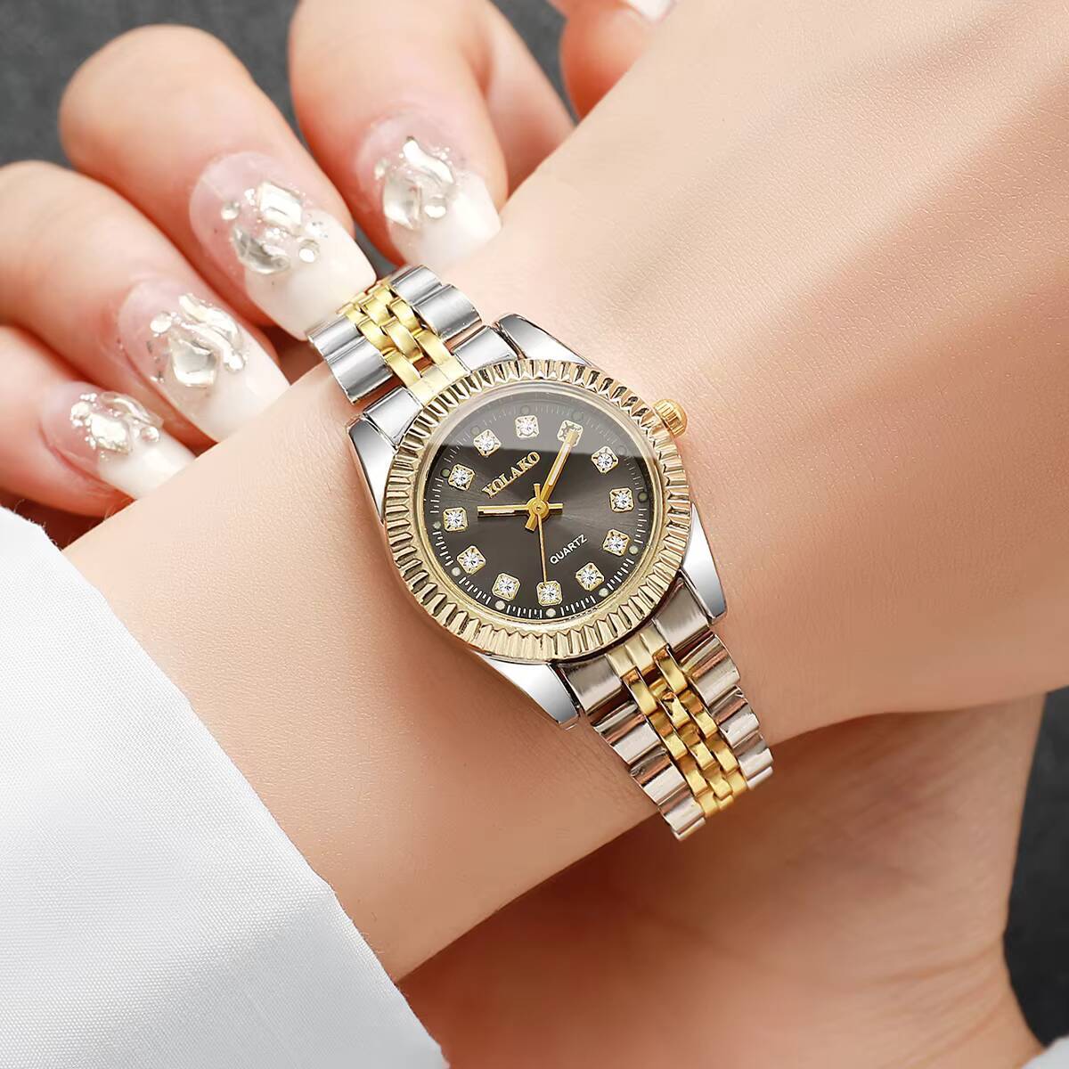 Reloj de cuarzo con diamantes  - Luxury Watch Case Travel reseña y precio